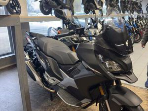 PEUGEOT XP400GT, EZ: 11/24, GARANTIE