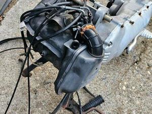 APRILIA RALLY MOTOR MIT ANBAUTEILEN / MINARELLI