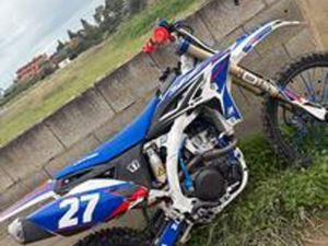 YAMAHA YZ