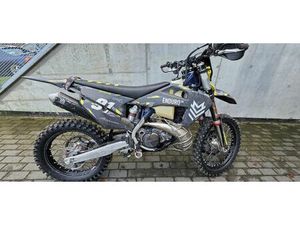 HUSQVARNA TE300 TPI ENDURO GDYNIA CHWARZNO-WICZLINO