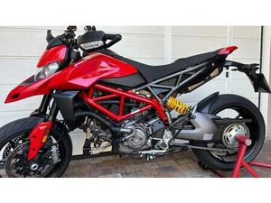 VENDO DUCATI HYPERMOTARD 950 (2019 - 20) USATA A GOZZANO (CODICE 9903620) - MOTO.IT