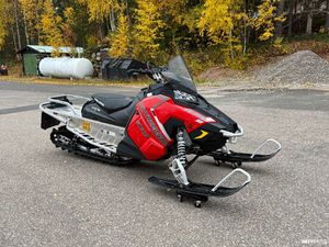 600 INDY VOYAGEUR 144U201D