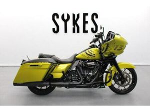 2020 HARLEY-DAVIDSON FLTRXS TOURING ROAD GLIDE SPECIAL IN EAGLE YELLOW.