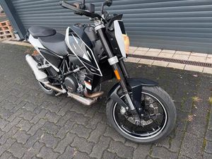 KTM 690 DUKE NEUWERTIGER ZUSTAND.