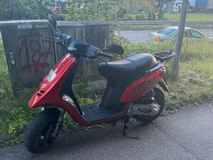 PIAGGIO TPH 50 ROLLER ROT - 30 JAHRE ALT, GUTER ZUSTAND