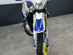 SHERCO FACTORY 300 *MOTOR ZERO HORAS* ESPORÕES