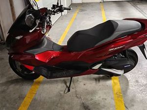 HONDA PCX COMO NOVA 7700 KMS CARNIDE