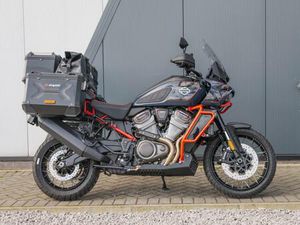 HARLEY-DAVIDSON CVO PAN AMERICA