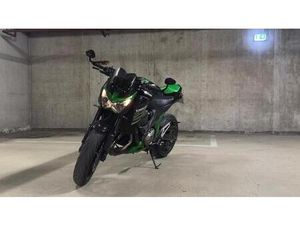 KAWASAKI Z800 ABS - GEPFLEGT, UNFALLFREI, EXTRAS