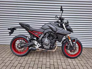 SUZUKI GSX-8S (AKČNÍ CENA)