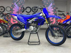 YAMAHA YZF 250 CC ROK 2024 - 75 MTH - ORYGINAL SZCZECINEK