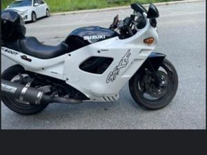 SUZUKI GSXF 600 SPRAWNY 100% KRZELÓW