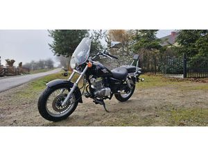 SUZUKI MARAUDER GZ 125 KAT B/A1 NIEMCY SERWIS TYLKO 3800KM PRZEBIEGU NOWY SKOSZYN