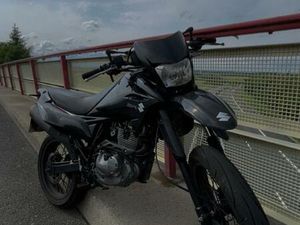 SUZUKI DR 125 SM 125 CCM SUPERMOTO