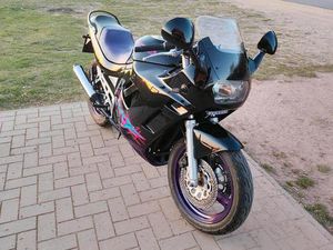 SUZUKI GSX 600F