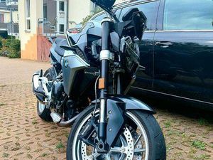 BMW F900R BLACKSTORM