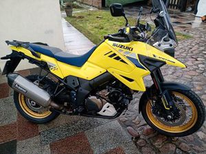 SUZUKI DL1050XT MIT VIEL AUSSTATTUNG
