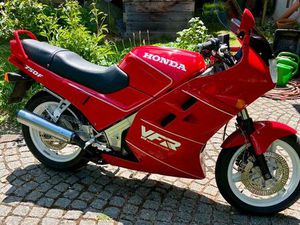HONDA VFR 750 RC 24/2