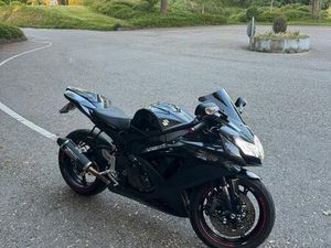 SUZUKI GSX-R 750 K8 OHNE TÜV