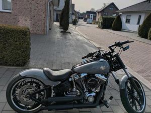 HARLEY DAVIDSON SOFTAIL ROCKER CUSTOM BOBBER BREAKOUT TOP