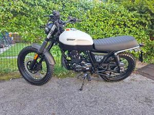 BRIXTON FELSBERG 125 CC ABS BLACK/WHITE