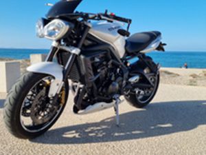 TRIUMPH STREET TRIPLE 675R