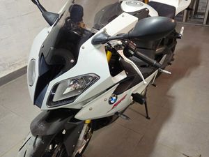 BMW S 1000RR →