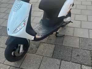 PIAGGIO ZIP 2-TAKT 2017 - ZEER NETTE STAAT, 54XX KM — SCOOTERS | PIAGGIO — MARKTPLAATS