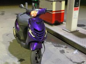 PIAGGIO ZIP 2T 70CC — SCOOTERS | PIAGGIO — MARKTPLAATS