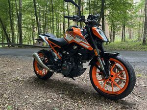 KTM DUKE 125 TOP ZUSTAND! MIT GP AUSPUFF