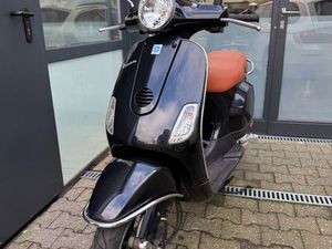 VESPA LX 50 2 TAKT ROLLER MOTORROLLER