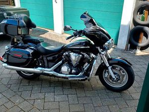 YAMAHA XVS1300 MIDNIGHT STAR