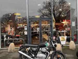 ROYAL-ENFIELD INTERCEPTOR 2022