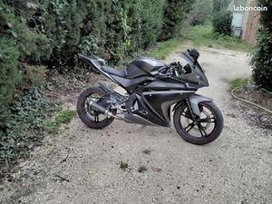 YZF125R