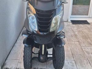 SCOOTER PEUGEOT METROPOLIS 400 CM3