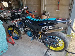 VEND OU ÉCHANGE MOTO 50 CC