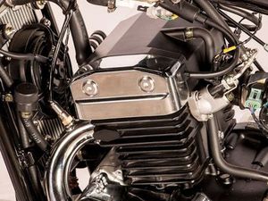 LEONART / REGAL RAPTOR DAYTONA 350 CC DE COLLECTION EDITION LIMITÉE