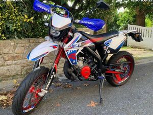 MOTO RIEJU MRT TROPHY 3.0 SUPER MOTARD 50 CC