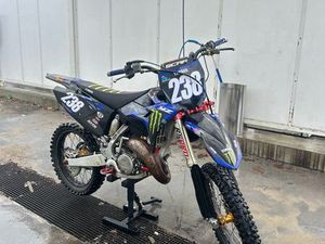 125 YZ