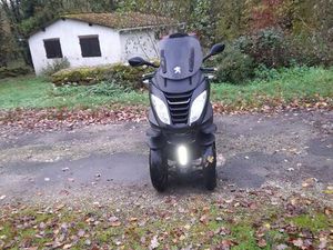 SCOOTER PEUGEOT 400 I