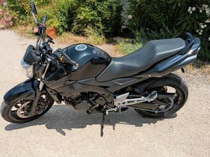 SUZUKI 600 GSR BLACK EDITION