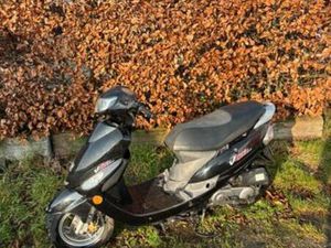 SCOOTER PEUGEOT VCLIC — SCOOTERS | PEUGEOT — MARKTPLAATS