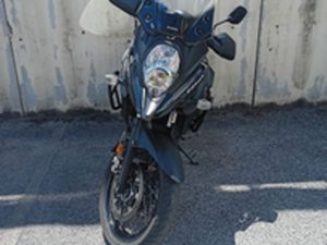 SUZUKI VSTROM 750