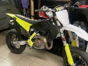 HUSQVARNA FC 450 ROCKSTAR EDITION