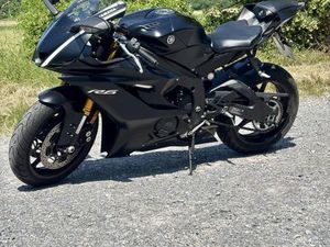 YAMAHA YZF R6, RJ27 STRAßENZULASSUNG/ VIELE EXTRAS/