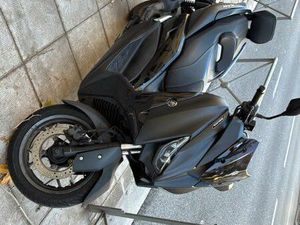 SCOOTER X MAX YAMAHA 125 CM3