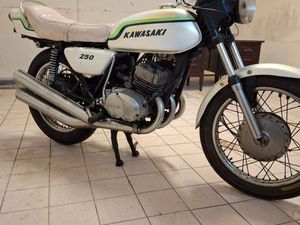 KAWASAKI S1