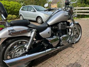 TRIUMPH THUNDERBIRD 1600 CUSTOM CRUISER PETROL MANUAL (85 PS) 1597 CC