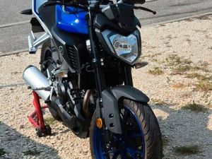 YAMAHA MT 125