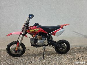 MOTO YCF